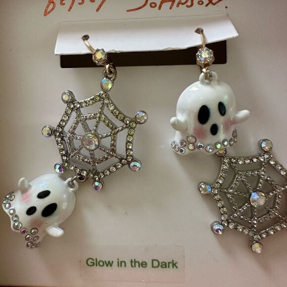 Betsey Johnson Ghost Spider Web Crystal Gothic Dangle Earrings - Picture 2 of 7